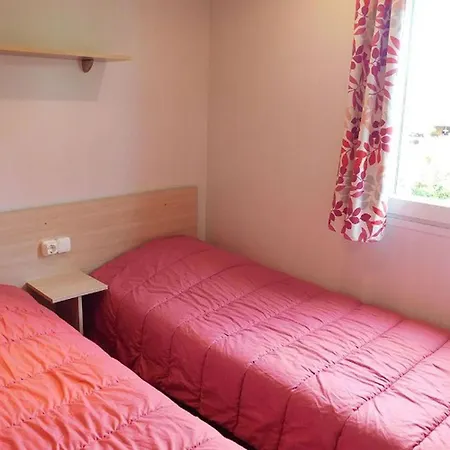 Camping Mobil-home Avec Clim, Animaux Acceptés - 5 Pers. - Api-1-52-2862